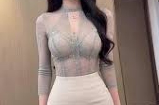 1天曝3大瓜！顶流女星签协议、约会激吻、知三当三各个炸裂