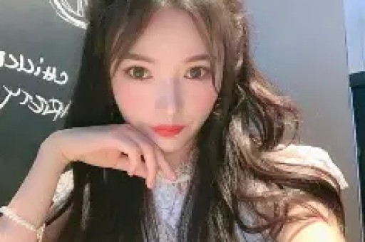 范冰冰戛纳未修图曝光好显老眼神缺少霸气不再是“范爷”